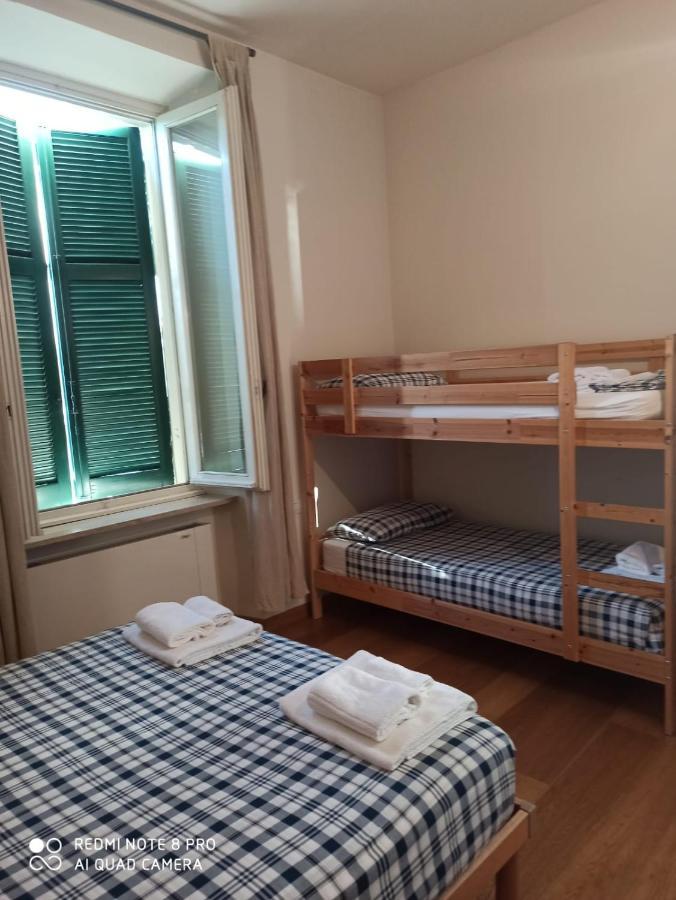 Panperduto Hostel Сома Ломбардо Екстериор снимка