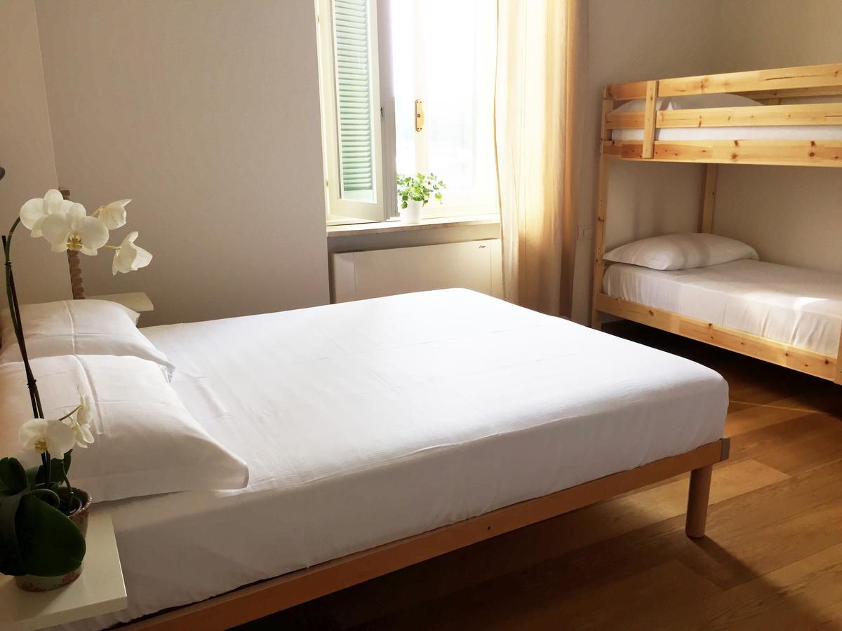 Panperduto Hostel Сома Ломбардо Екстериор снимка