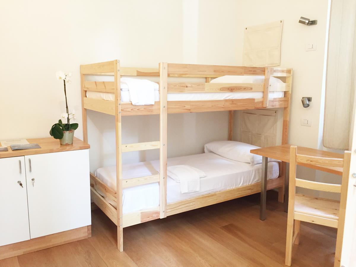 Panperduto Hostel Сома Ломбардо Стая снимка