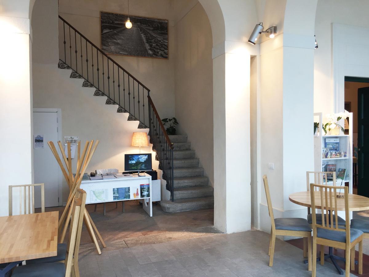 Panperduto Hostel Сома Ломбардо Екстериор снимка