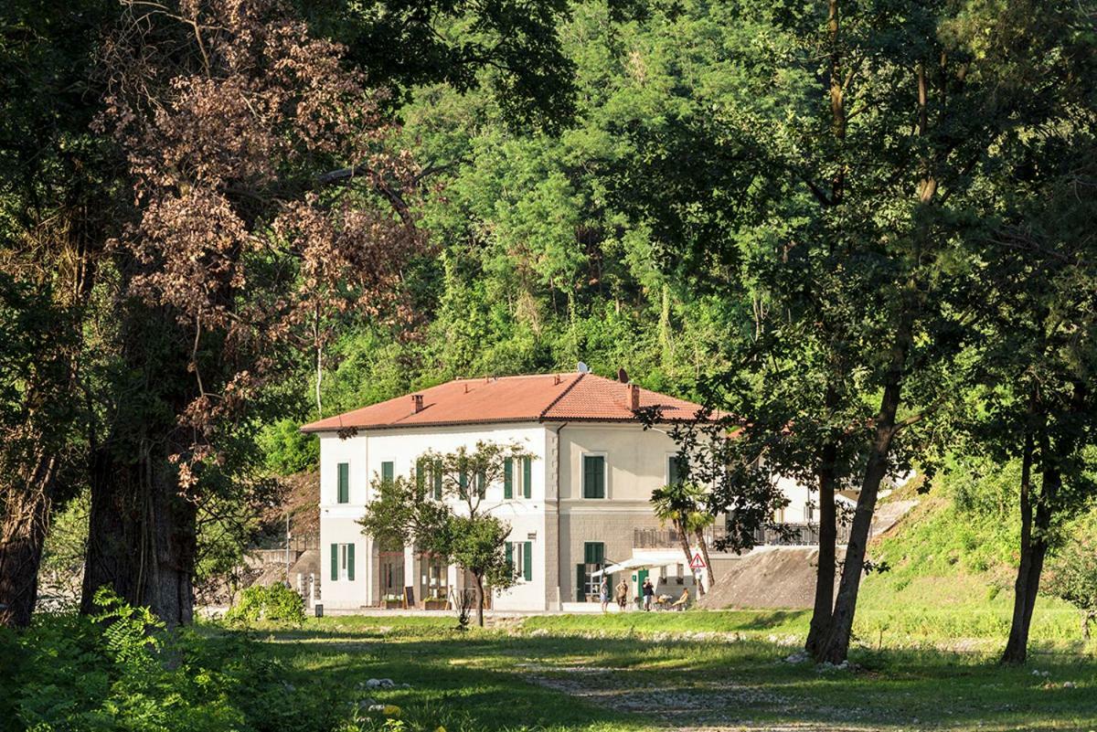 Panperduto Hostel Сома Ломбардо Екстериор снимка